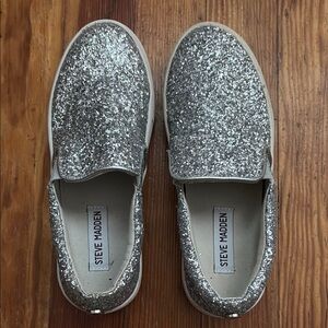 Steve Madden Women's Silver Glitter Slip-On Shoes